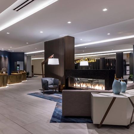 Готель Richmond Marriott Екстер'єр фото