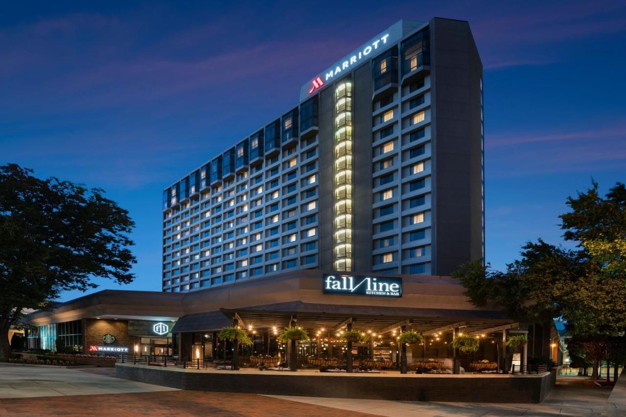 Готель Richmond Marriott Екстер'єр фото
