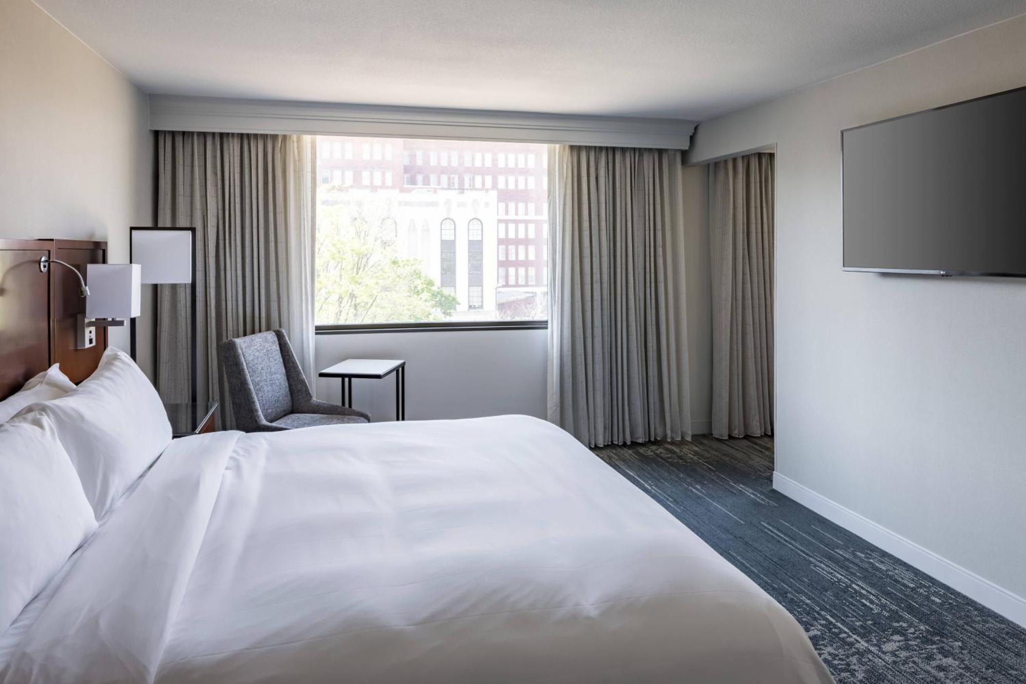 Готель Richmond Marriott Екстер'єр фото