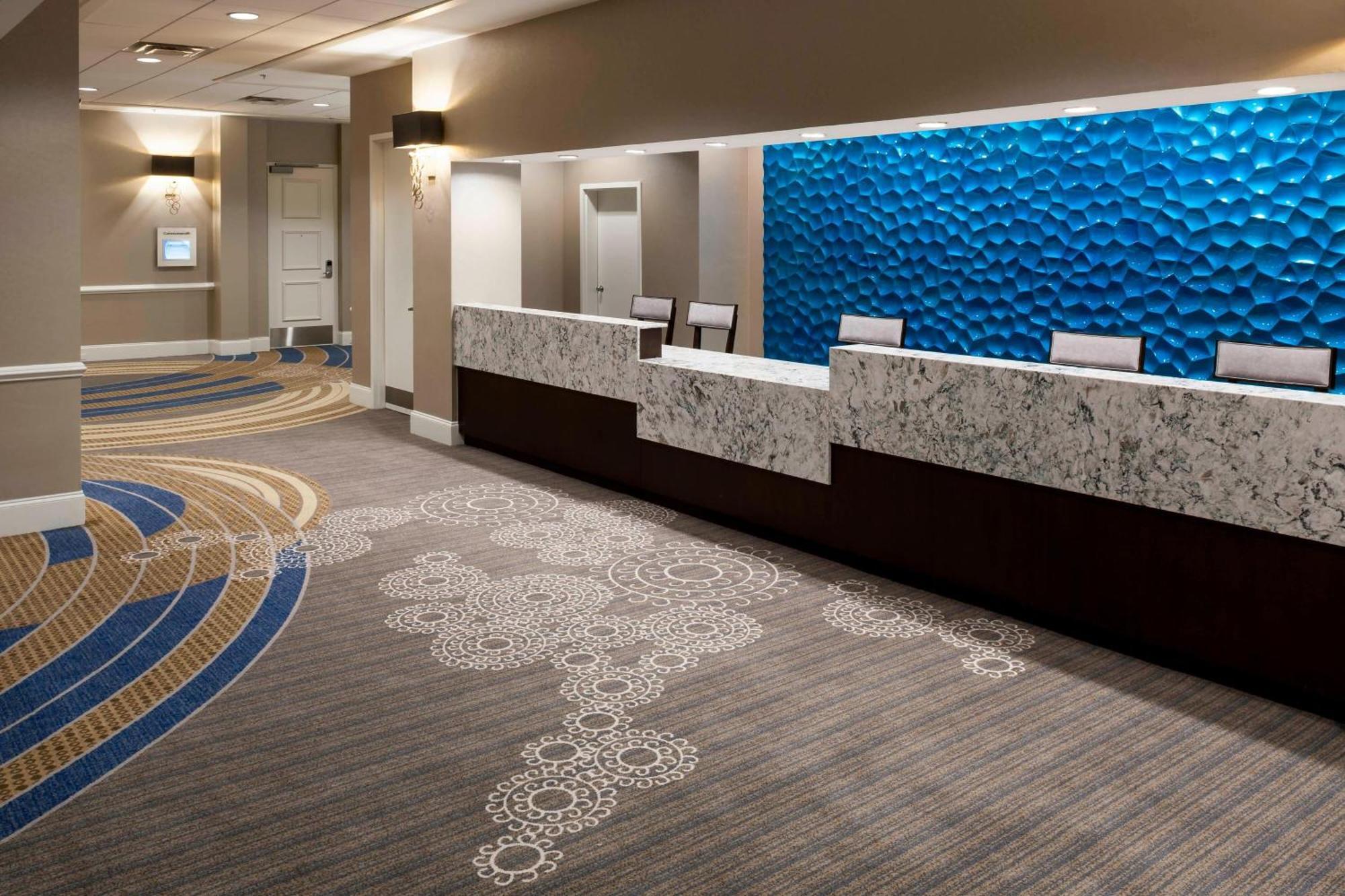 Готель Richmond Marriott Екстер'єр фото