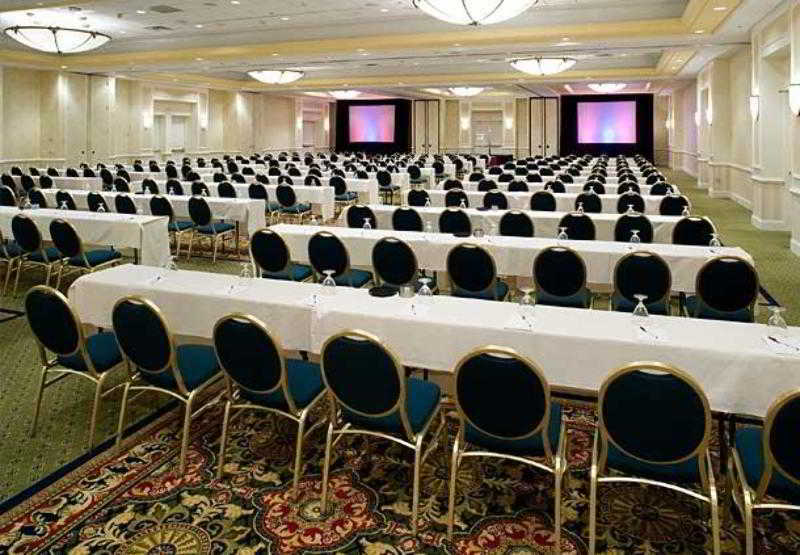 Готель Richmond Marriott Екстер'єр фото