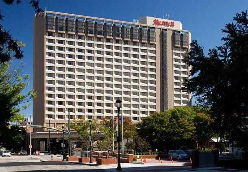 Готель Richmond Marriott Екстер'єр фото